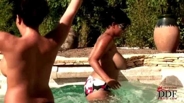 Sunbathing boob godesses Leanne Crow