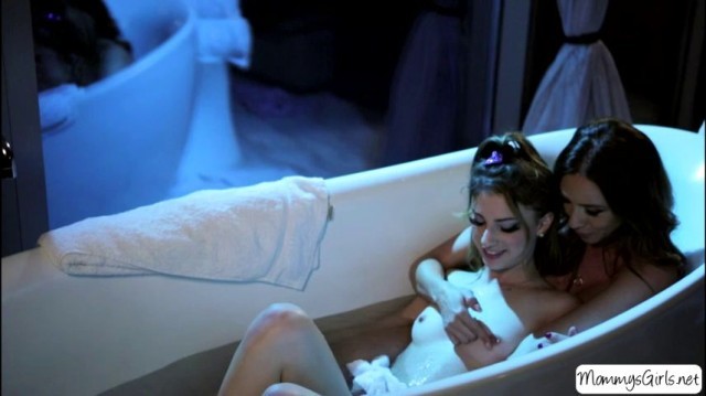 Busty milf Ariella licking out Kristens sweet cunt