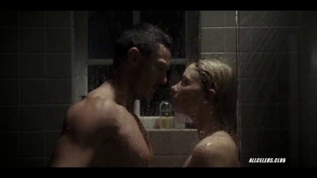 Attractive Haley Bennett The Girl on the Train