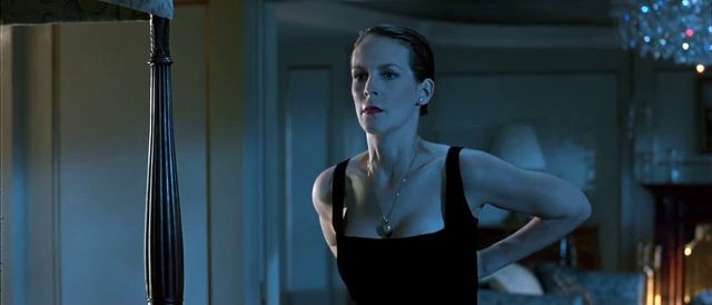 Elegant Woman Jamie Lee Curtis sexy True Lies 1994