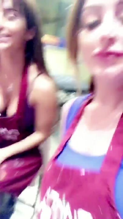 Sophie Dee - out havening some fun tonight!