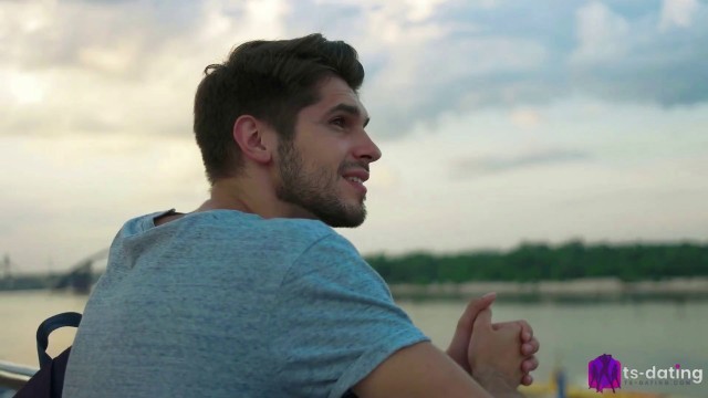 How To Impress An American Trans Escort Easily?