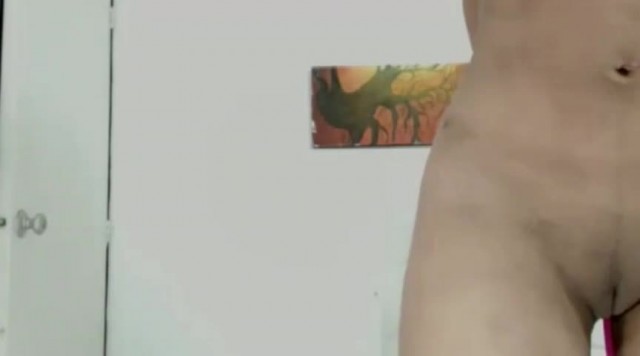 Stepsister with big ass fucks dildo