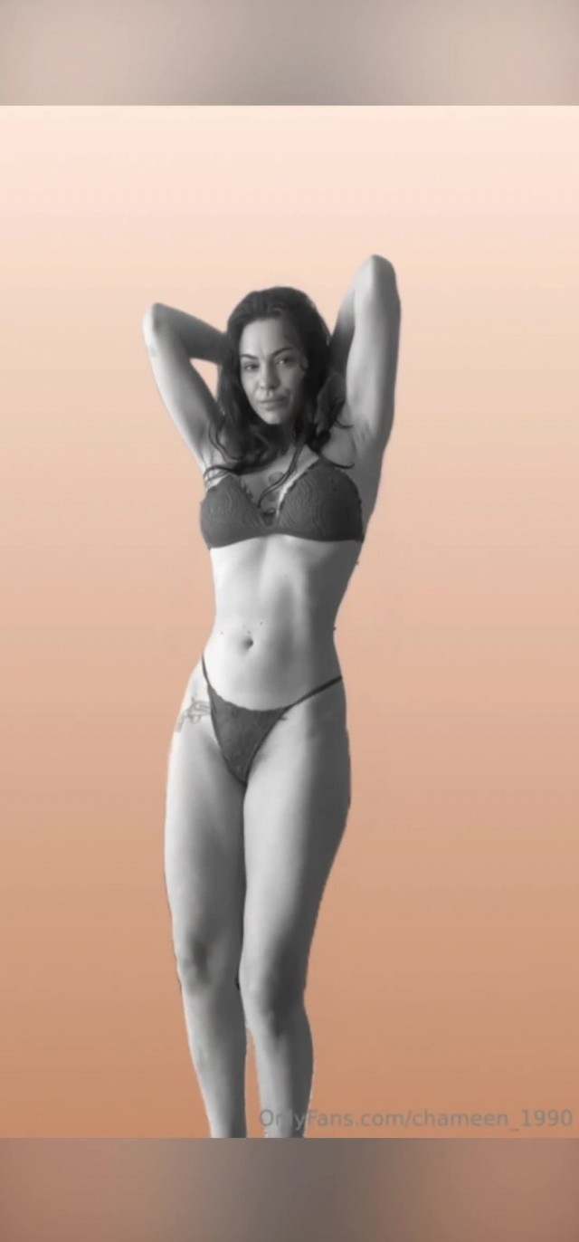 chameen von Klepacki strippt 