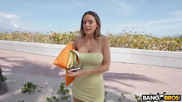 Dirtydanii Johnny Love Getting Dirty On The Bus Bangbros How To Suck A Mans Cock