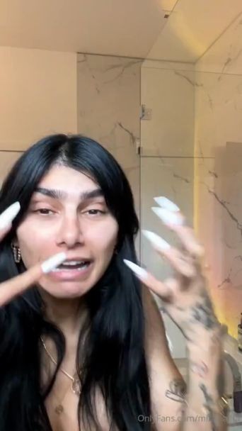 mia khalifa nude titty onlyfans sex video
