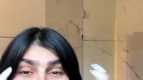 mia khalifa nude titty onlyfans sex video