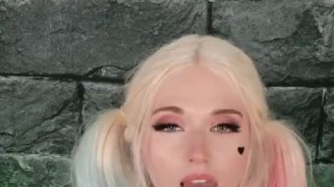 amouranth harley quinn cosplay blowjob adult