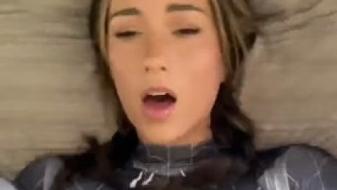 urfavbellabby black spider girl craempie xvideos