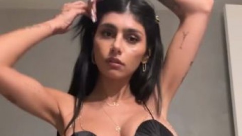 mia khalifa black dress viral sex