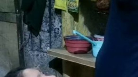 emak sepong kontol pembeli best