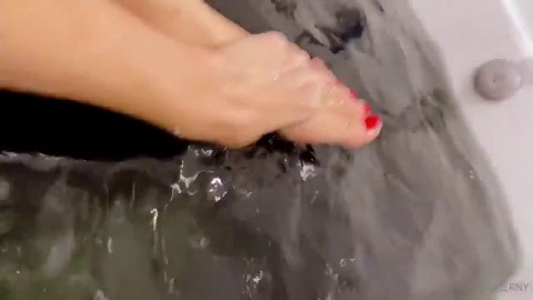 amanda cerny nude bathing sex video