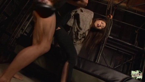 This Dude Was Riing Her Jeans So He Could Put His Hard Cock Inside Her shaving pussy