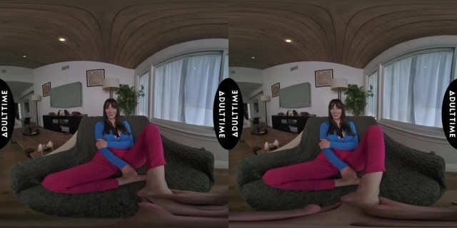 UP CLOSE VR - You Enjoy Watching MILF Lexi Luna's HUGE Tits Bouncing While She's Riding You POV (720