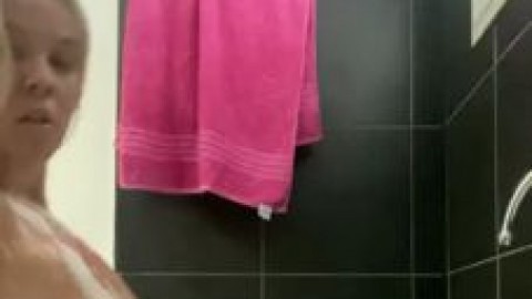 lauren mcgeachin nude bathtub pornhub