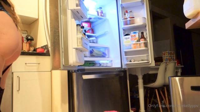 rose kelly ass shaking sexually