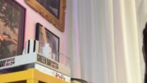 mia khalifa morning strip viral porn