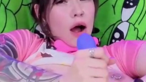 Finger Fucking Her Wet Dripping Pussy