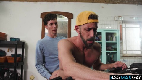 Johnny Fords bareback sex with stepsons buddy Cristiano