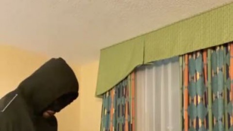 my best friend owes me vídeo porno