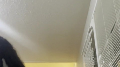 Emo college chick shakes her ass so you can do something about it