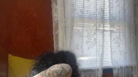 Tatted stepsister fucks herself until she's numb