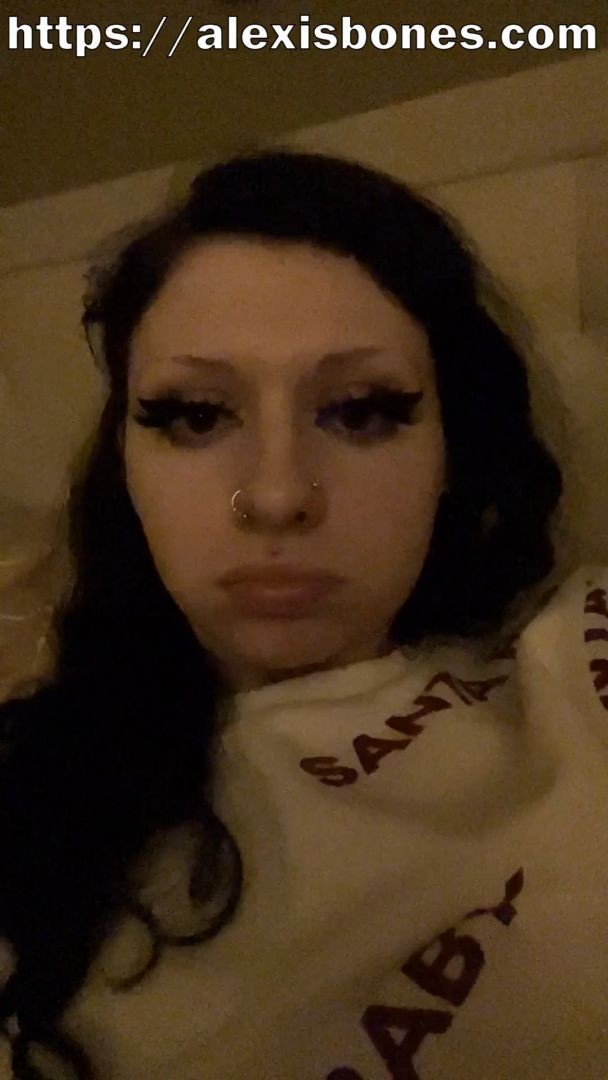 You ask the emo girl for a fingering video and she sent you this