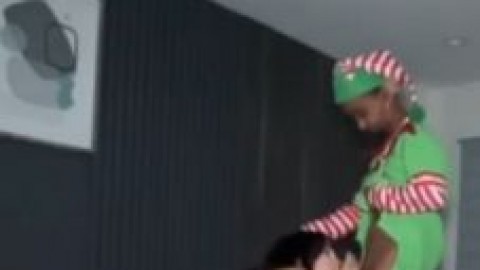 xmas elf porn hum
