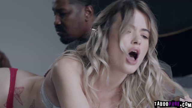 Isiah Maxwell Fucks Lesbian Nicole Nicols Straight