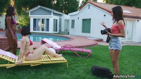 2026-01-25_StrikeAPose_s01_NicoleKitt_NatalieBrooks_1080p_h264_cut