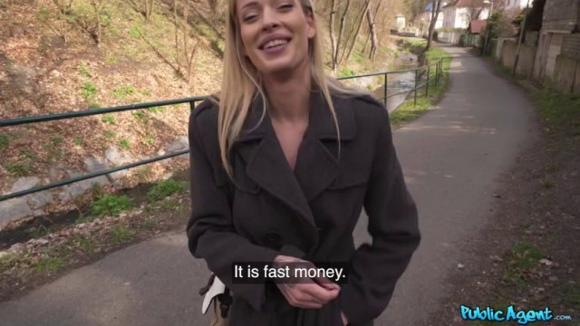 Publicagent Ria Sunn Petite Pussy