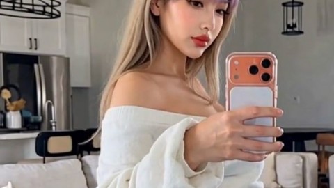 TsLilac Ass Tease On Cam