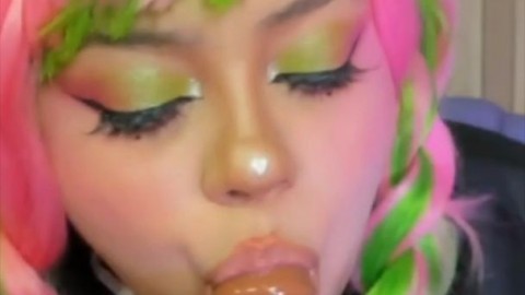 Horny Cosplayer Sucks it Like a Real Cock