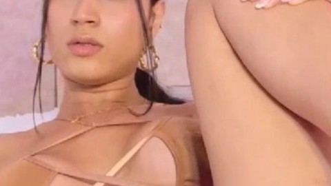 Kylie_sofi Solo Office Cam Show - TChats8.com