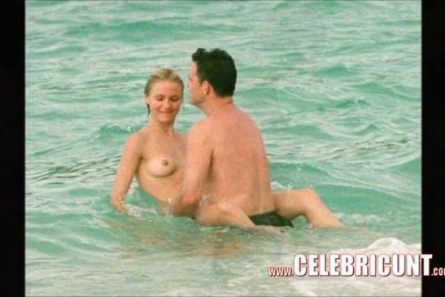 stunning CAMERON DIAZ NUDE CELEBRITY RARE FOOTAGE